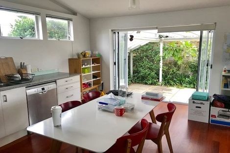 Photo of property in 1/11 Rewiti Avenue, Takapuna, Auckland, 0622