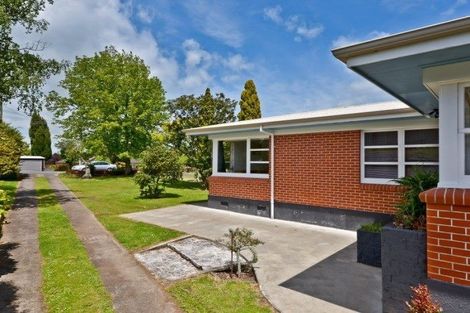 Photo of property in 37 Hillcrest Road, Hillcrest, Hamilton, 3216