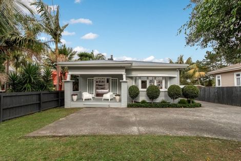 Photo of property in 1012 Great North Road, Point Chevalier, Auckland, 1022