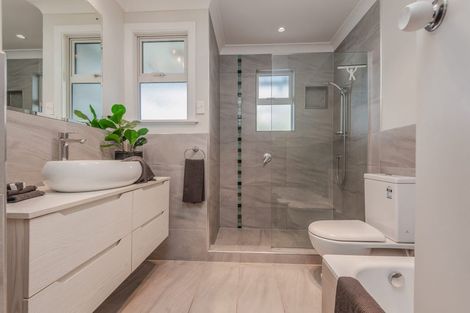 Photo of property in 10 Ilford Place, Awapuni, Palmerston North, 4412