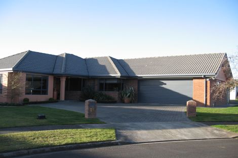 Photo of property in 15 Kingsford Mews, Hamilton East, Hamilton, 3216