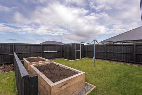 Photo of property in 21 Suffolk Drive, Kirwee, 7571