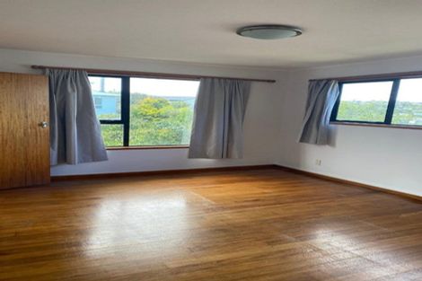 Photo of property in 5 Braemar Terrace, Johnsonville, Wellington, 6037