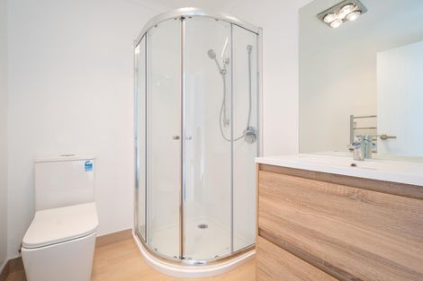 Photo of property in 2/65 College Road, Northcote, Auckland, 0627