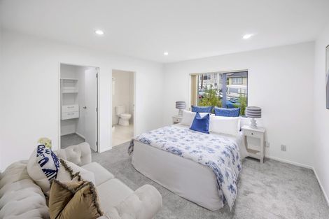 Photo of property in 3 Woodall Place, Totara Vale, Auckland, 0627