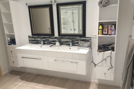 Photo of property in 68 Paragon Avenue, Beach Haven, Auckland, 0626