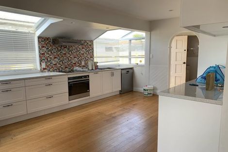 Photo of property in 10 Lloyd Avenue, Papatoetoe, Auckland, 2025