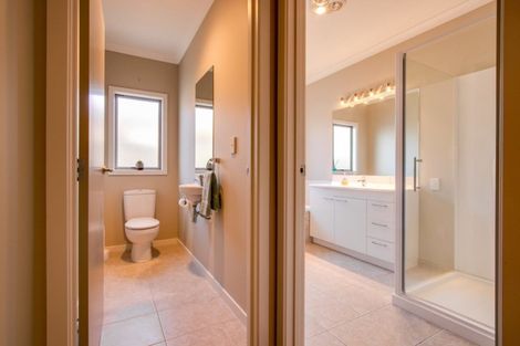 Photo of property in 18 Pania Place, Poraiti, Napier, 4112