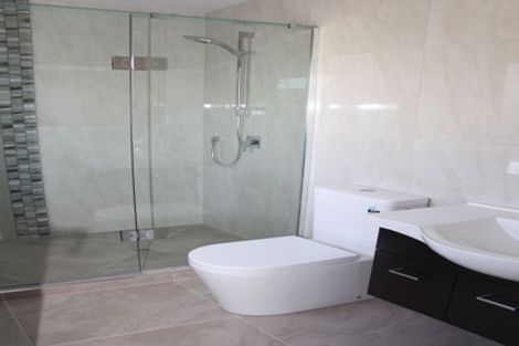 Photo of property in 15c Glendhu Road, Bayview, Auckland, 0629