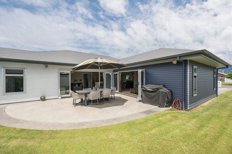 Photo of property in 25 Kitakita Grove, Motueka, 7120