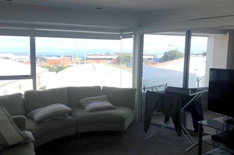Photo of property in Algarve Apartments, 213/332 Maunganui Road, Mount Maunganui, 3116