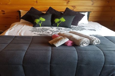 Photo of property in 9a Finlay Grove, Waikawa, Picton, 7220