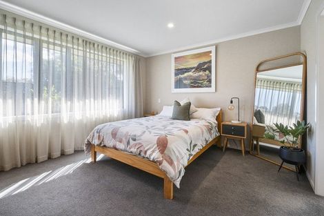 Photo of property in 16 Chestnut Close, Kelvin Grove, Palmerston North, 4414