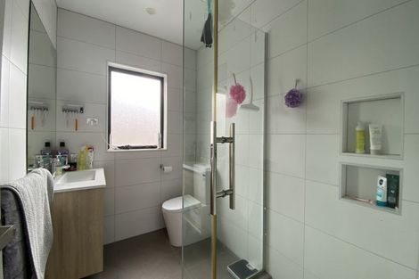 Photo of property in 28 Rakich Place, Henderson, Auckland, 0612