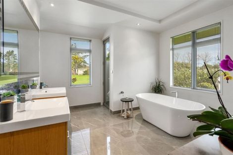 Photo of property in 20 Mcsaveneys Road, Marshland, Christchurch, 8051