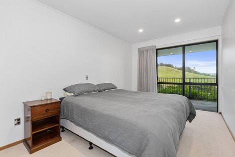 Photo of property in 18 Pataua Road North, Whareora, Whangarei, 0175