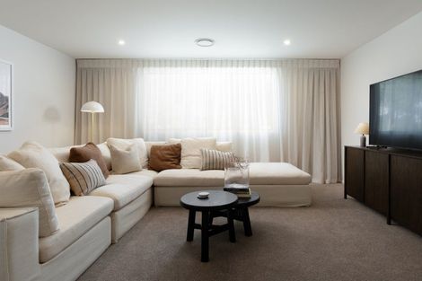 Photo of property in 2 Hugo Shaw Drive, Cambridge, 3434