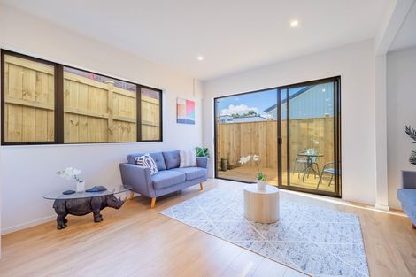 Photo of property in 18 Waka Street, Albany Heights, Auckland, 0632