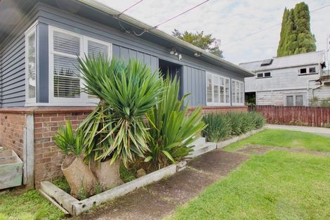 Photo of property in 245a Meola Road, Point Chevalier, Auckland, 1022