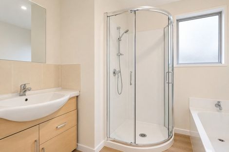 Photo of property in 4 Gallony Avenue, Massey, Auckland, 0614