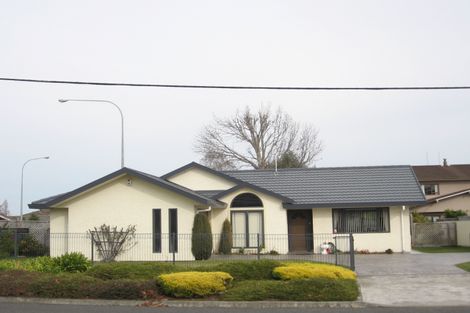 Photo of property in 2a Avenue Road, Greenmeadows, Napier, 4112
