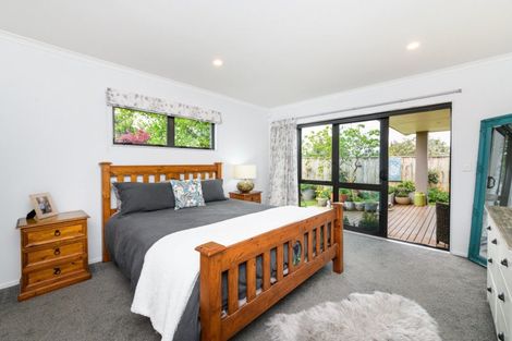 Photo of property in 18 Ursula Drive, Feilding, 4702