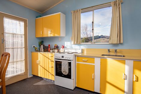 Photo of property in 6 Ormaglade Place, Millers Flat, Roxburgh, 9572