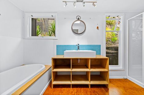 Photo of property in 2a Opou Road, Titirangi, Auckland, 0604