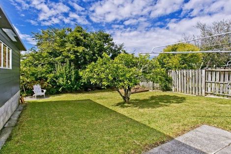 Photo of property in 13 Bruce Road, Glenfield, Auckland, 0629