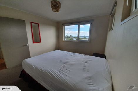 Photo of property in 21 Judkins Crescent, Cockle Bay, Auckland, 2014