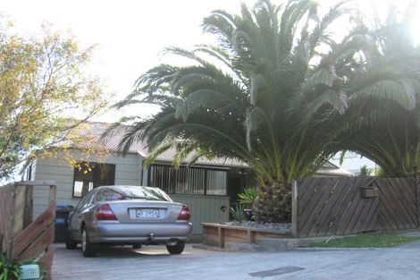 Photo of property in 16 Langwell Place, Papakowhai, Porirua, 5024