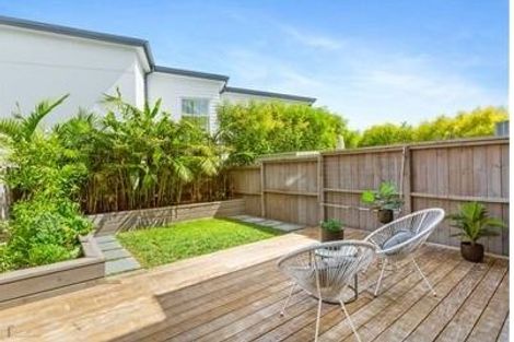 Photo of property in 9 Walter Merton Road, Hobsonville, Auckland, 0616