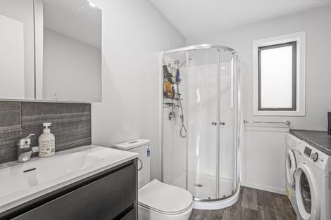 Photo of property in 61a Gledstane Road, Stanmore Bay, Whangaparaoa, 0932