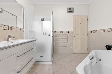 Photo of property in 57 Endsleigh Drive, Havelock North, Hastings, 4172