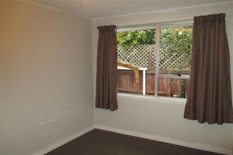 Photo of property in 2/73 Royal Park Drive, Parklands, Christchurch, 8083