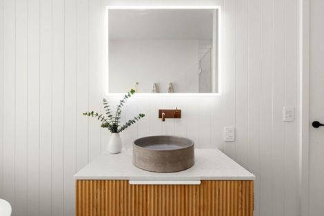 Photo of property in 3 Te Roera Drive, Taradale, Napier, 4112