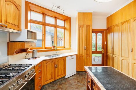 Photo of property in 15 Miro Street, Takaro, Palmerston North, 4410