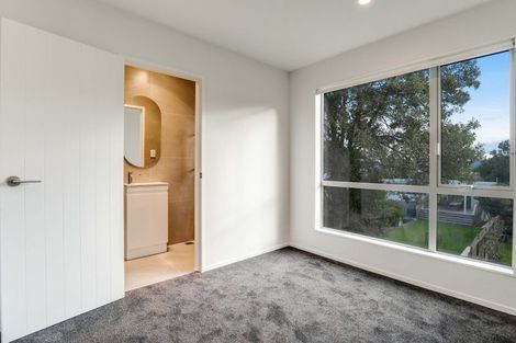 Photo of property in 1/15 Sea Vista Avenue, Beach Haven, Auckland, 0626