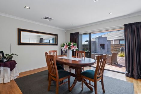 Photo of property in 2 Faber Place, Inglewood, 4330