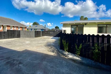 Photo of property in 626 Te Atatu Road, Te Atatu Peninsula, Auckland, 0610