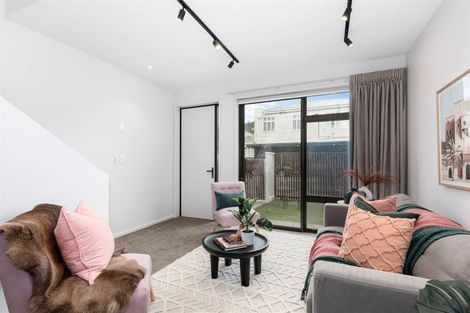 Photo of property in 2/149 Onepu Road, Lyall Bay, Wellington, 6022