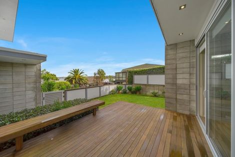Photo of property in 18 Walter Street, Hauraki, Auckland, 0622