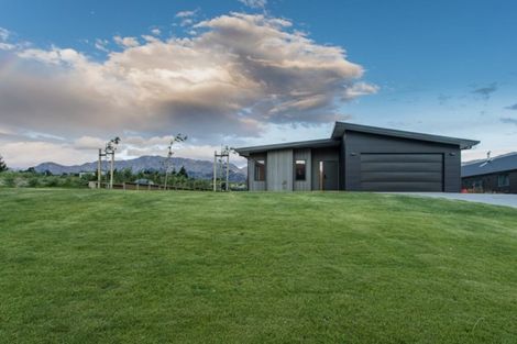 Photo of property in 16 Sarges Way, Lake Hawea, Wanaka, 9382