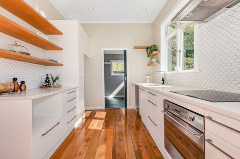 Photo of property in 26 Freeling Street, Island Bay, Wellington, 6023