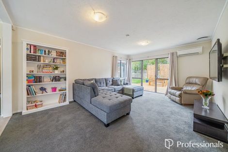Photo of property in 13 Otamarau Grove, Maungaraki, Lower Hutt, 5010