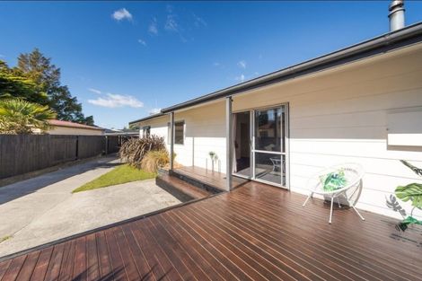 Photo of property in 19b Hilton Grove, Kelvin Grove, Palmerston North, 4414