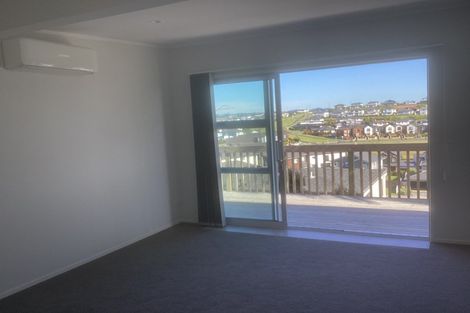 Photo of property in 92 Wainui Road, Silverdale, 0932