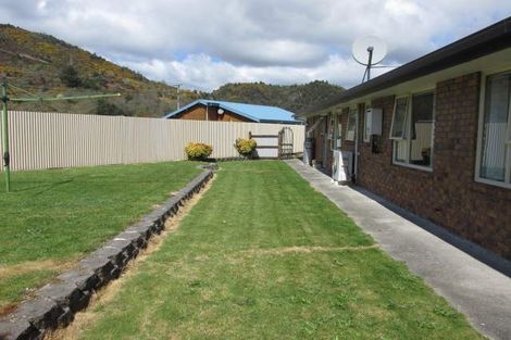 Photo of property in 59 Davis Street, Reefton, 7830