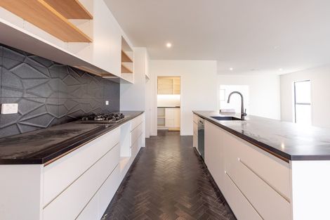 Photo of property in 44 Sardinia Grove, Fitzherbert, Palmerston North, 4410