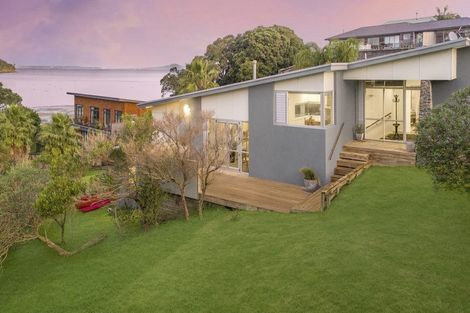 Photo of property in 10 Double Bay Place, Army Bay, Whangaparaoa, 0930